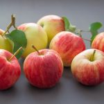 りんごを使った簡単レシピ：りんごサラダの作り方